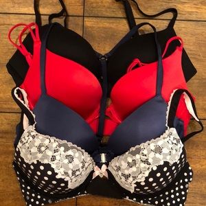 *32C* Four (4) Victoria Secret Bras for only $25!!